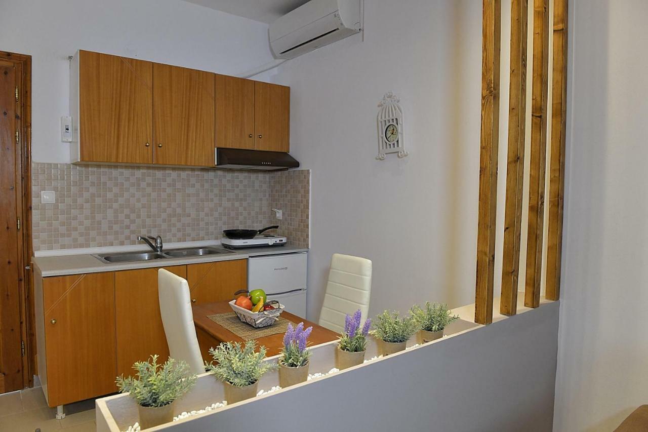 Elaionas Apt. *
